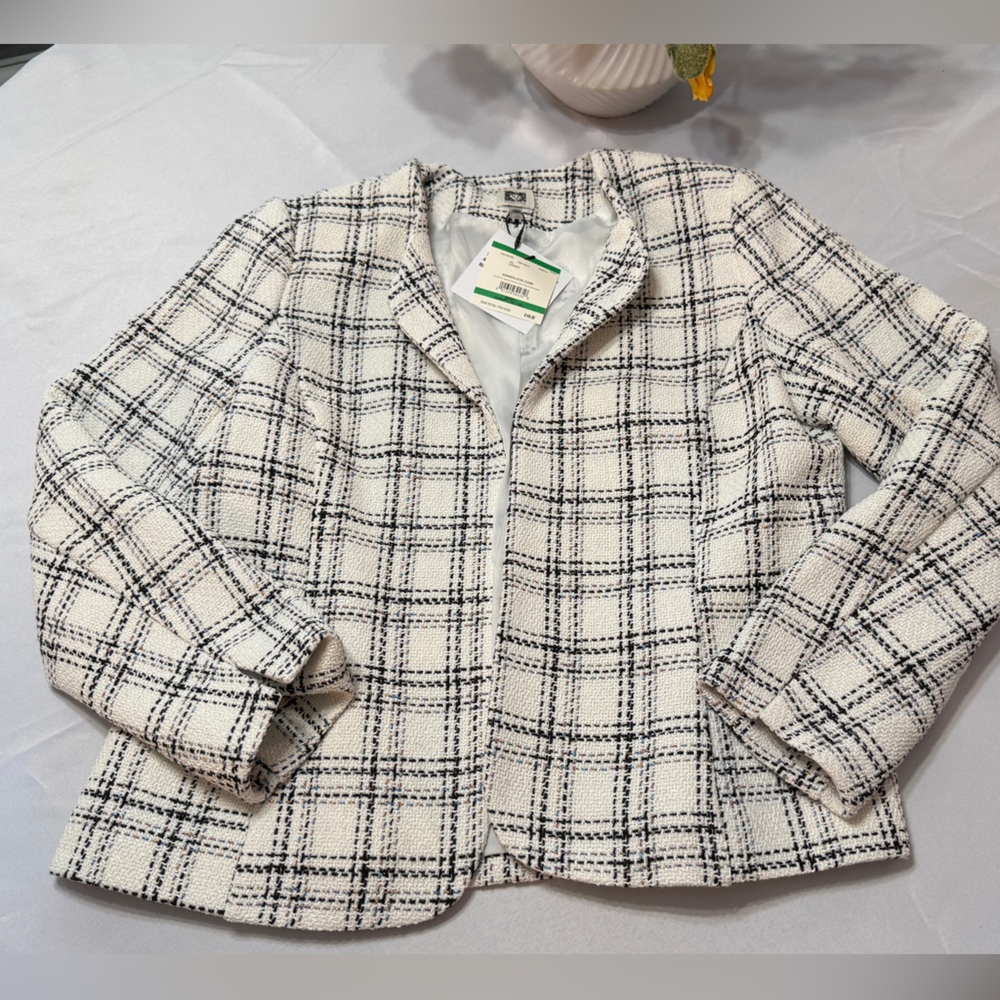 Anne Klein Black and White Textured Blazer